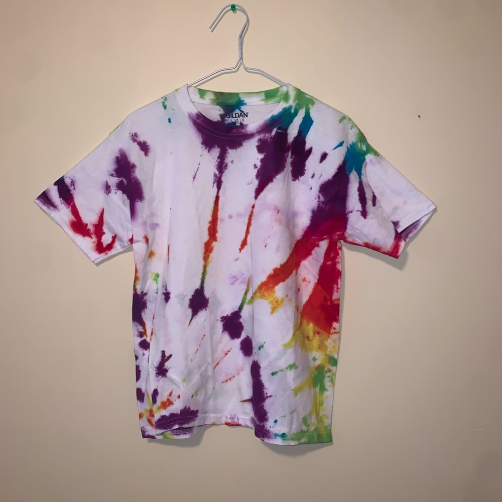 Self tie-dyed Gildan t-shirt